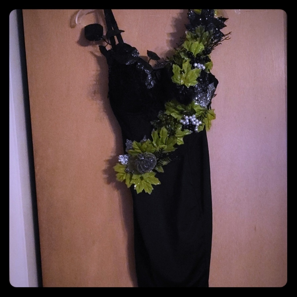 Boudoir costume